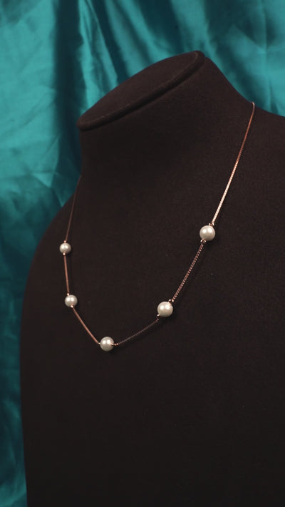 Pearl-Charm-Chain-01